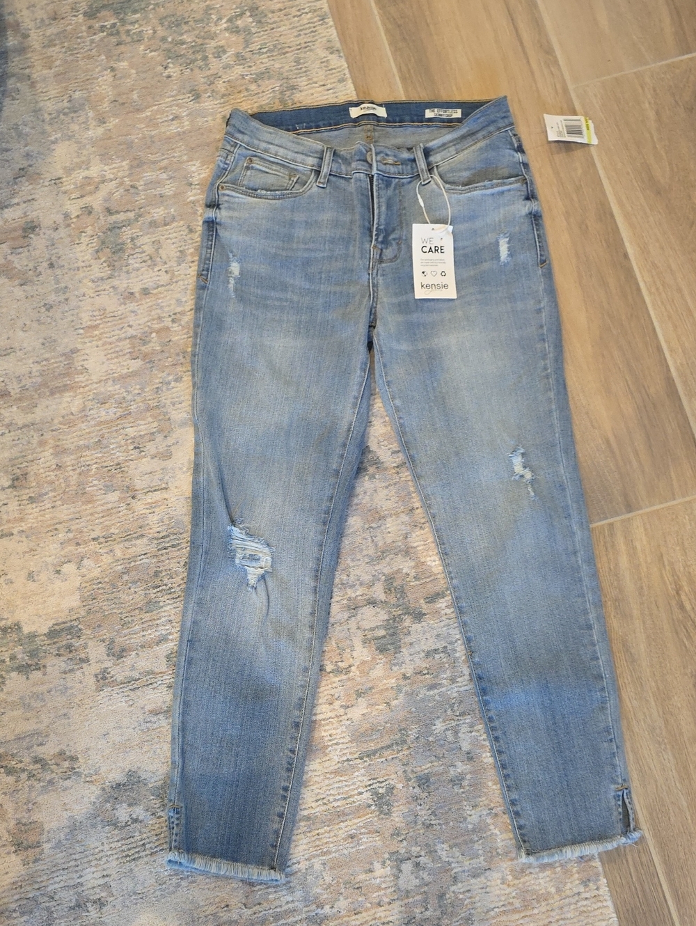 Kensie Light Blue Ripped Boyfriend Jeans